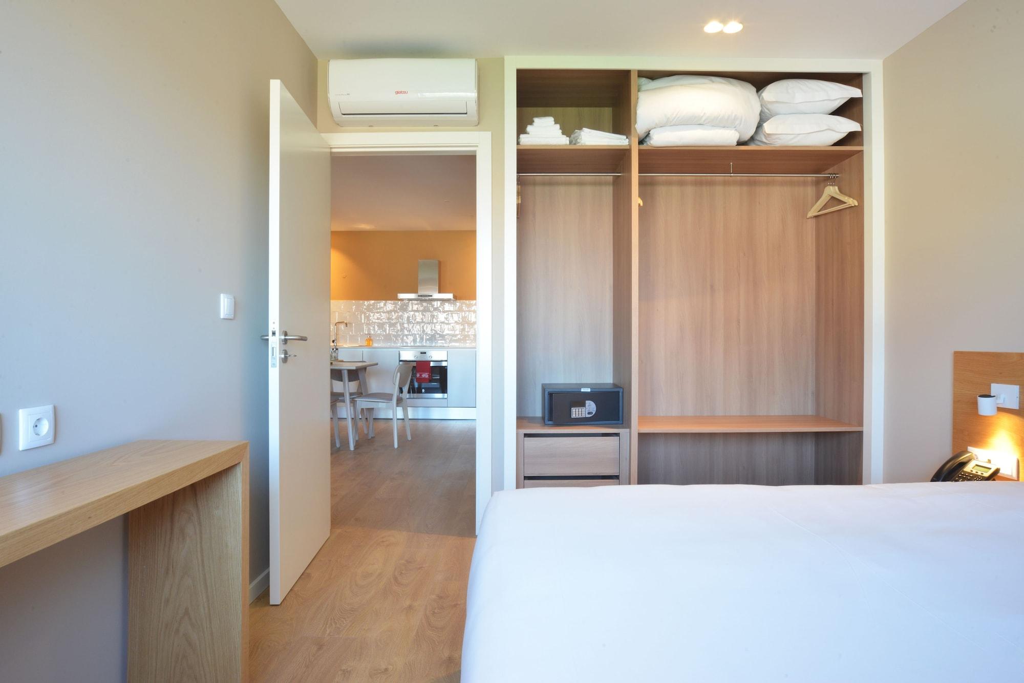 Spot Family Apartments Порту Екстер'єр фото