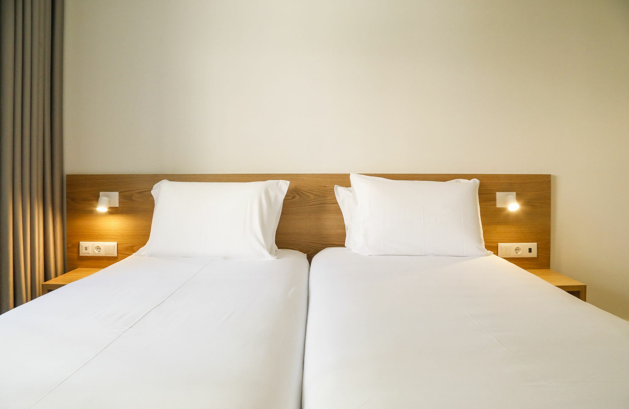 Spot Family Apartments Порту Екстер'єр фото